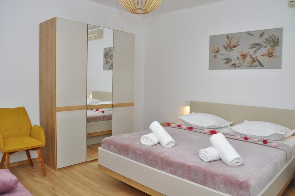Apartments Ratko Tucepi Luaran gambar