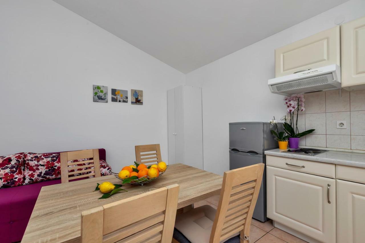 Apartments Ratko Tucepi Luaran gambar
