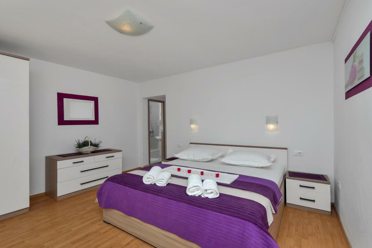 Apartments Ratko Tucepi Luaran gambar
