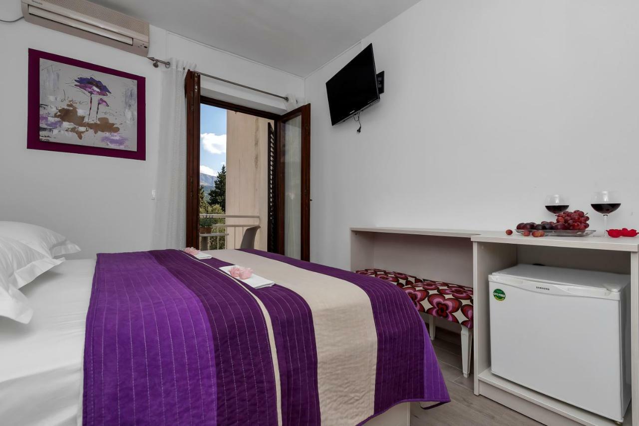Apartments Ratko Tucepi Luaran gambar