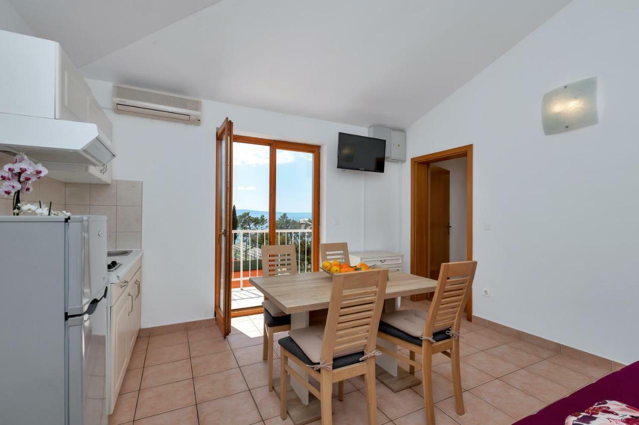 Apartments Ratko Tucepi Luaran gambar