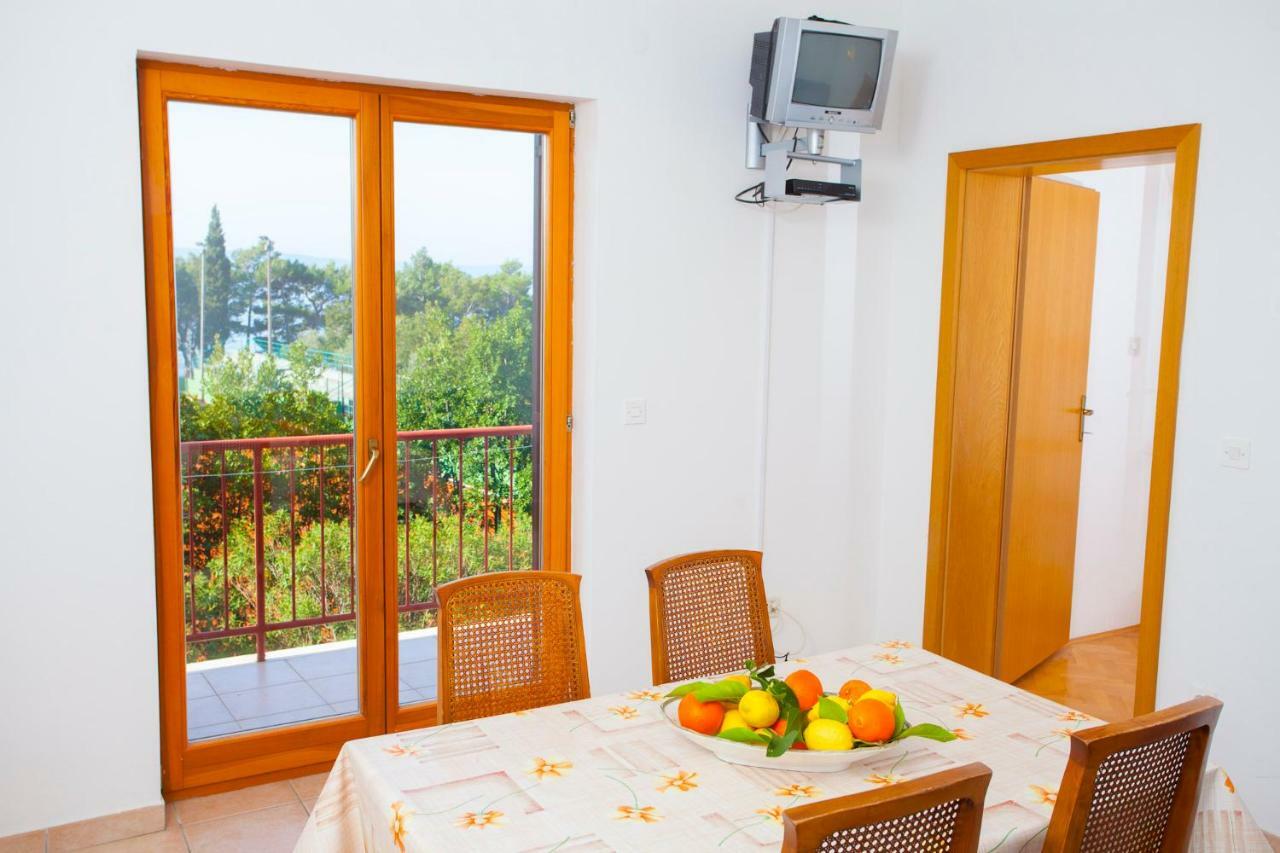Apartments Ratko Tucepi Luaran gambar
