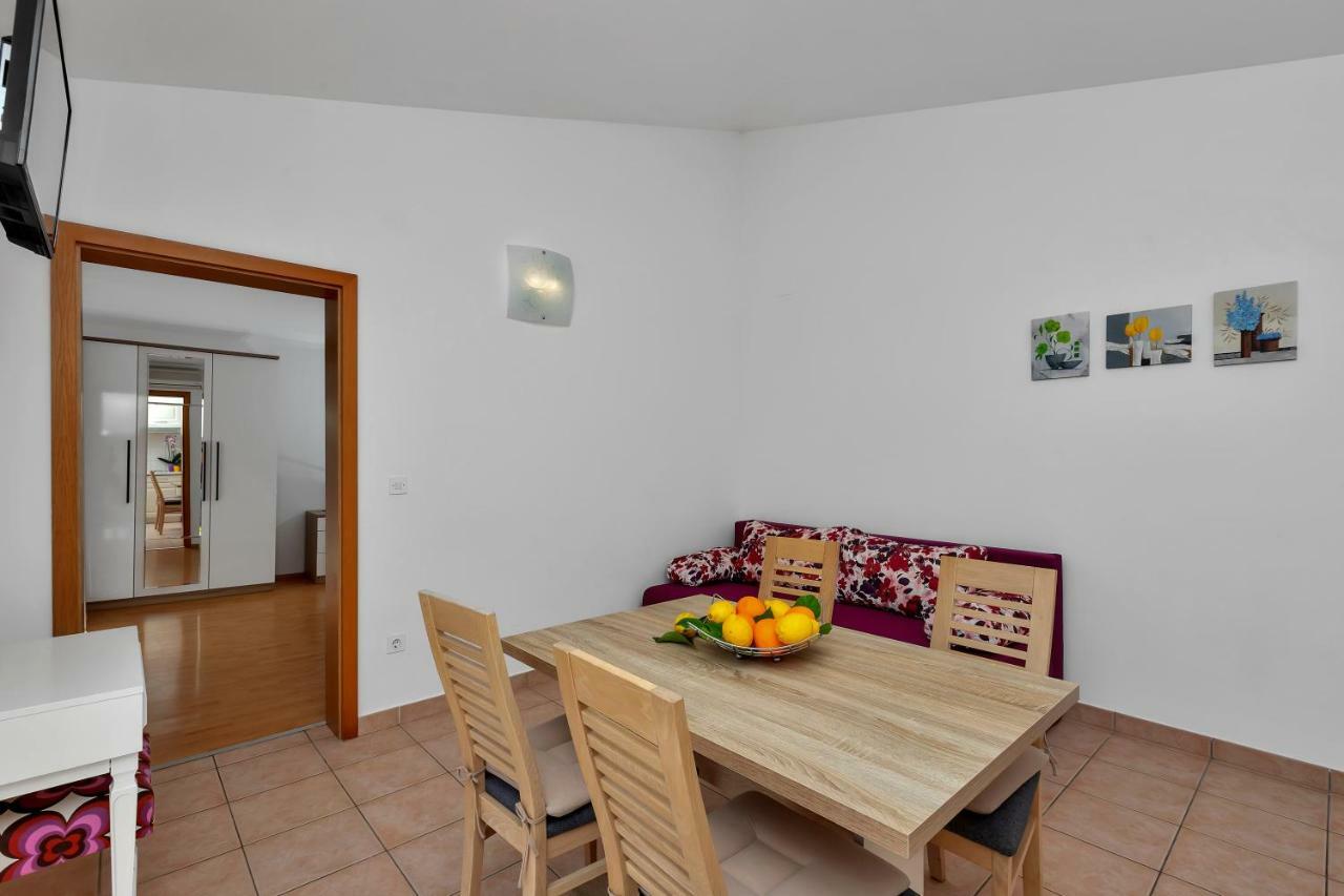 Apartments Ratko Tucepi Luaran gambar